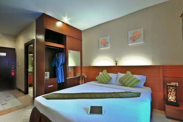 1 Çift Kişilik Veya 2 Tek Kişilik Yatak Deluxe City View