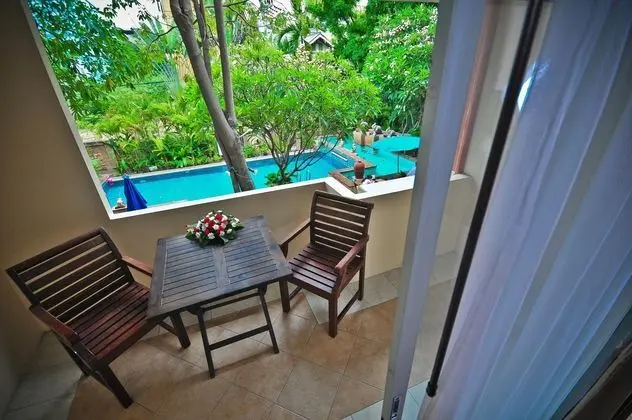 1 Çift Kişilik Veya 2 Tek Kişilik Yatak Deluxe Pool View