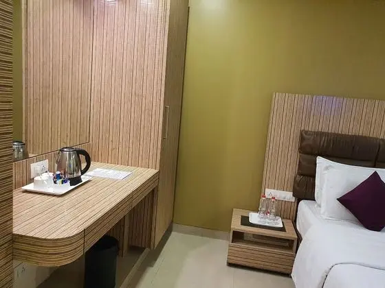 Deluxe Büyük Yataklı Tek Kişilik Oda, 1 Yatak Odası, Sigara İçilmez, Şehir Manzaralı