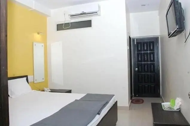 Deluxe Üç Kişilik Oda (AC)
