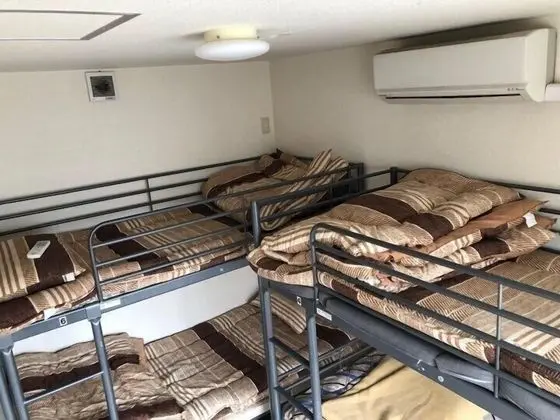 Ortak Ranzalı Oda, Sadece erkekler için
