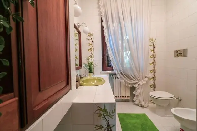 Deluxe Üç Kişilik Oda, 1 Çift Kişilik Yatak ve Çekyat, Özel Banyo, Bahçe Manzaralı (Giulietta)