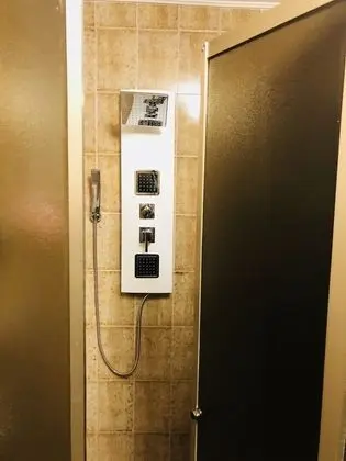 Deluxe Üç Kişilik Oda, 1 Çift Kişilik Yatak ve Çekyat, Özel Banyo, Bahçe Manzaralı (Giulietta)