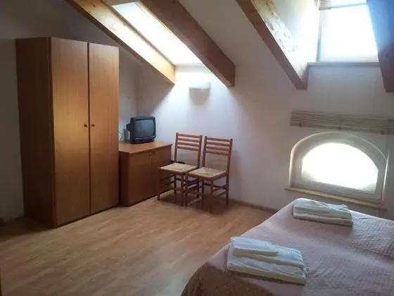 Tek Büyük Yataklı Oda