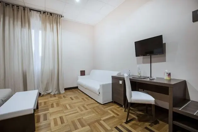Tek Büyük veya İki Ayrı Yataklı Oda, Özel Banyo (External)