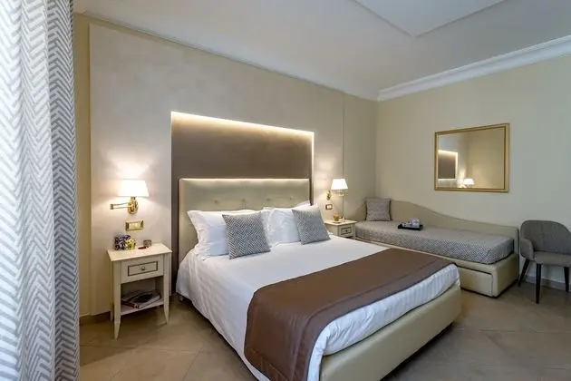 Luxury Tek Büyük veya İki Ayrı Yataklı Oda, Şehir Manzaralı (203)
