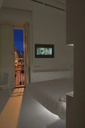 Tek Büyük Yataklı Oda, Balkon