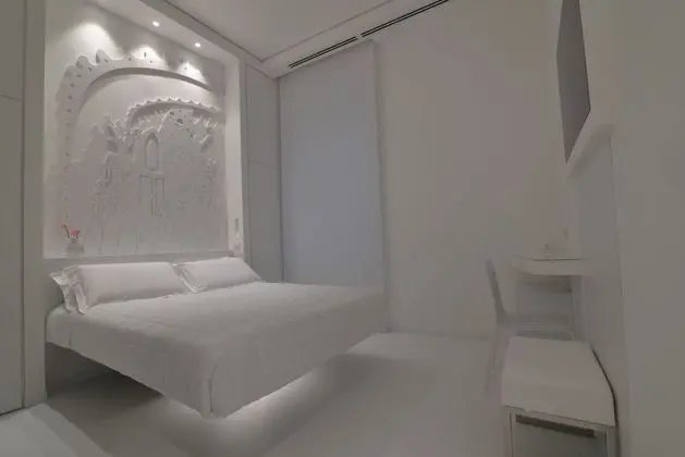 Tek Büyük Yataklı Oda, Balkon