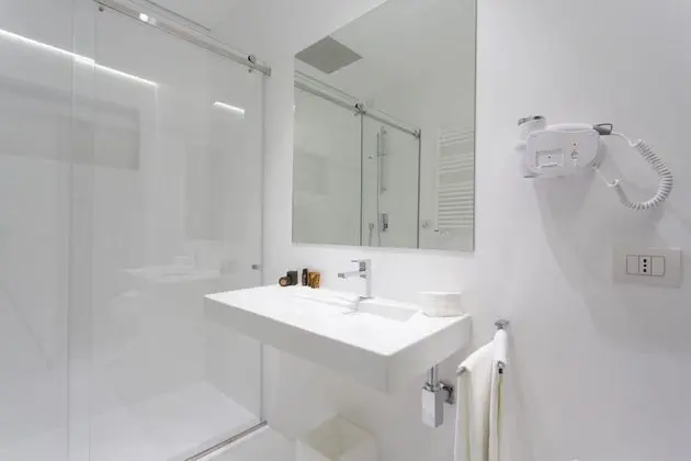 Tek Büyük Yataklı Oda, Balkon