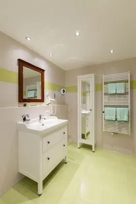 Honeymoon Süit, Balkon (Irish Whiskey Suite, Kitchen)
