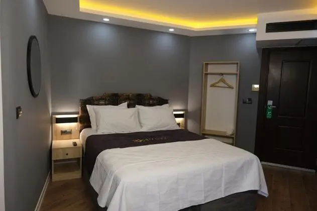 Standart Oda, Şehir Manzaralı