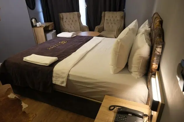 Standart Oda, Şehir Manzaralı