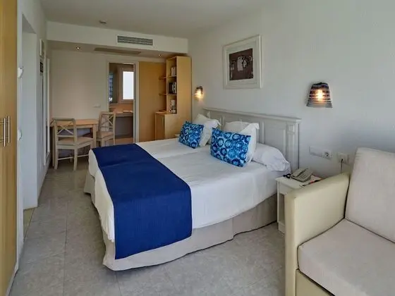 Tek Büyük Yataklı Oda, Balkon (2 adults + 1 child)