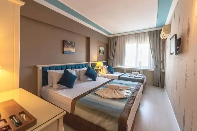 Triple, Manzarasız