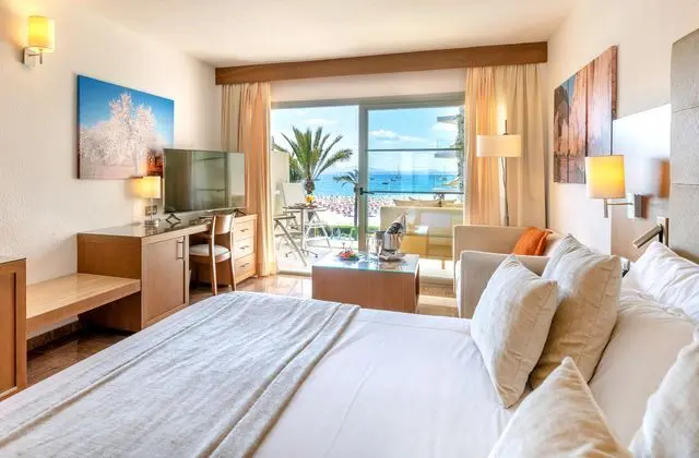 1 Çift Kişilik Veya 2 Tek Kişilik Yatak Premium Sea View