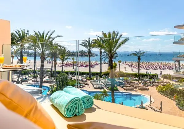 1 Çift Kişilik Veya 2 Tek Kişilik Yatak Premium Sea View