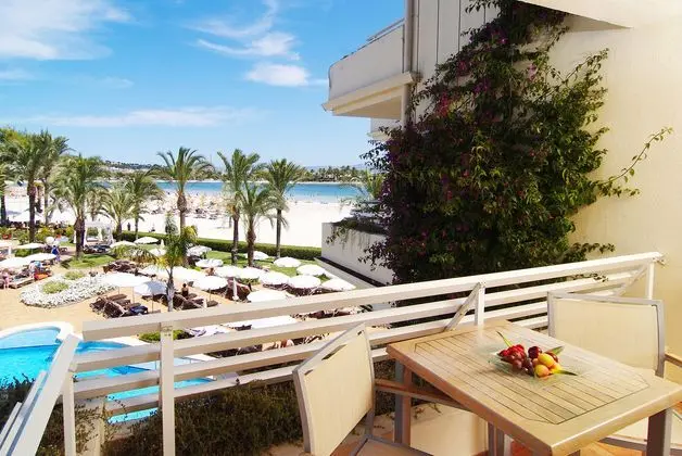 1 Çift Kişilik Veya 2 Tek Kişilik Yatak Superior Side Sea View