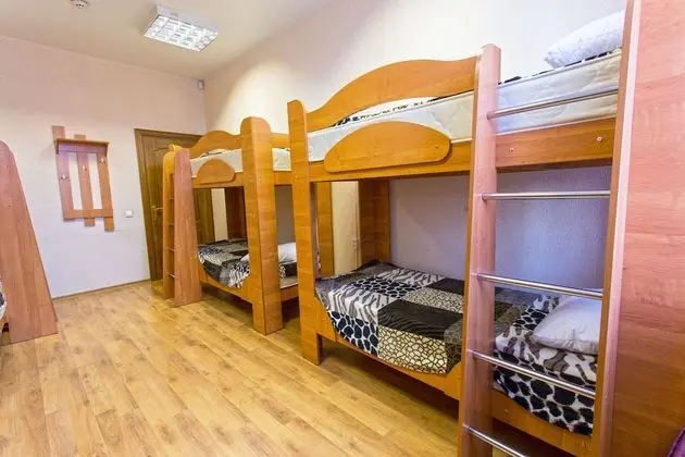 Ortak Ranzalı Oda, Sadece erkekler için (8 beds)