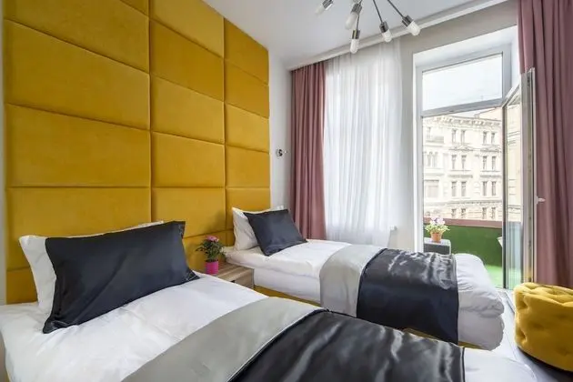 Standard Oda, Balkon