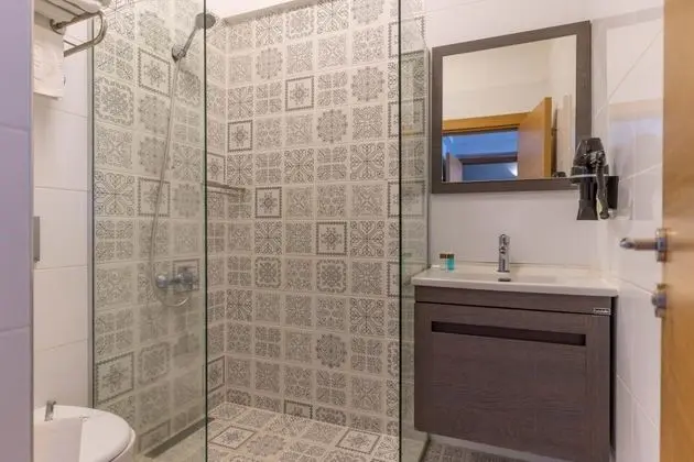 Çift Kişilik, Şehir Manzaralı, Teraslı