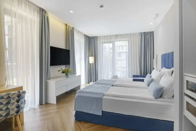 Family Smart room with Park view