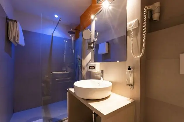 Classic Oda, 1 Tek Kişilik XL Yatak