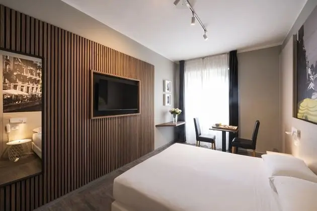 Premium Tek Büyük veya İki Ayrı Yataklı Oda