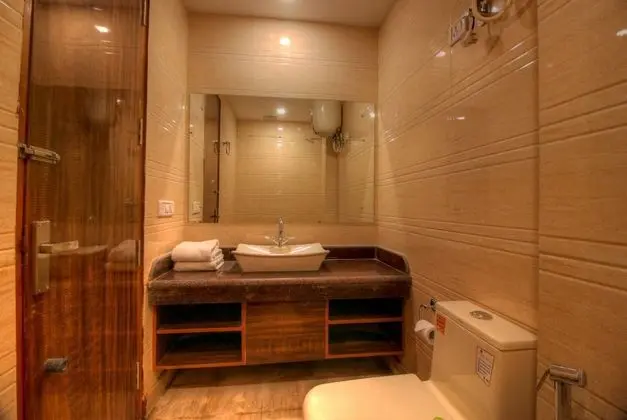 Deluxe Tek Büyük Yataklı Oda, 1 Çift Kişilik Yatak, Sigara İçilmez