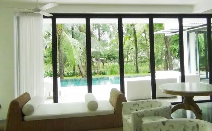 Superior Villa (must contact property before check in)