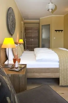 Tek Büyük Yataklı Oda (African Sunset)