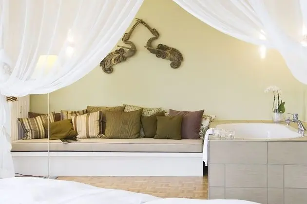 Tek Büyük Yataklı Oda (Kambodscha)