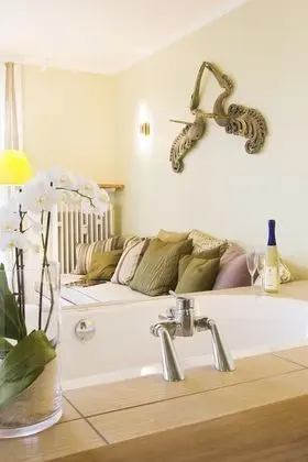 Tek Büyük Yataklı Oda (Kambodscha)