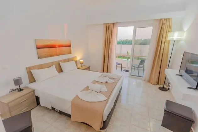 Deluxe Tek Büyük Yataklı Oda, Deniz Manzaralı