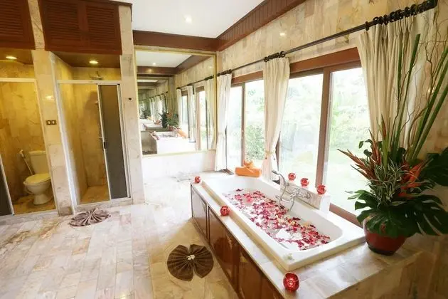 Seaview Villa