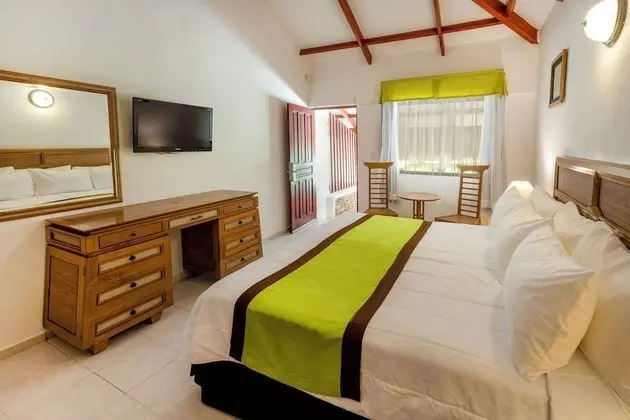 Bungalow Garden, 1 King Bed, Non-Smoking