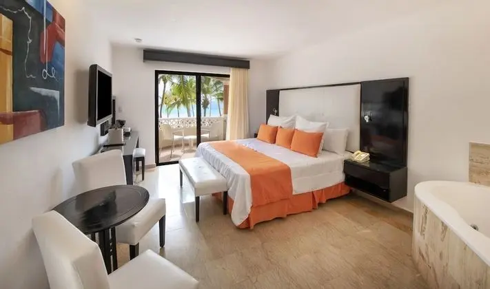 Couple Retreat  - 1 King Bed