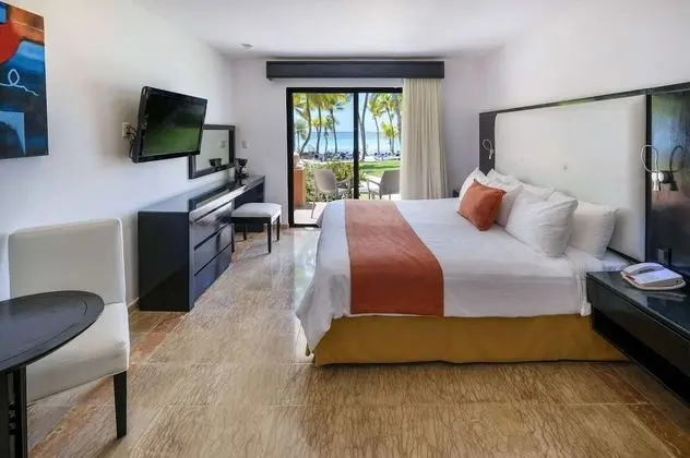 Couple Retreat  - 1 King Bed