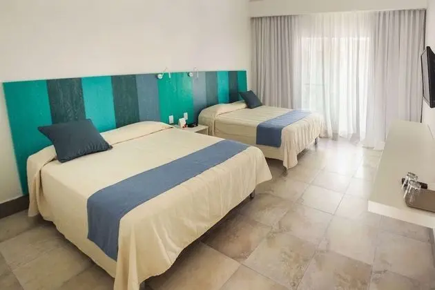 Superior Garden, 2 Queen Beds, Non-Smoking