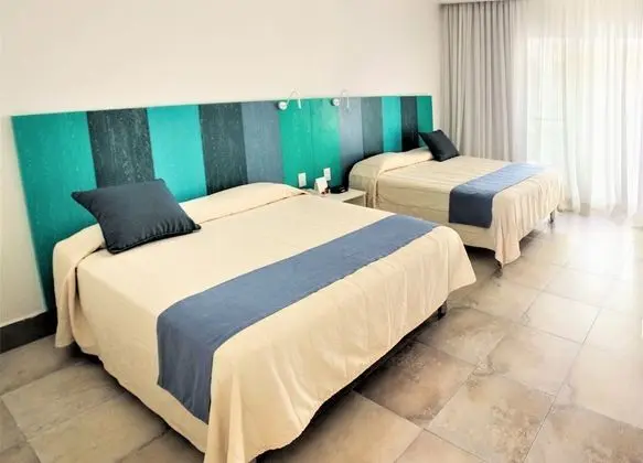 Superior Garden, 2 Queen Beds, Non-Smoking