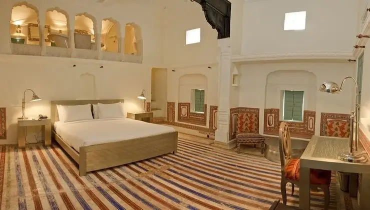 Royal Suite, 1 King Bed, Non Smoking, Courtyard view