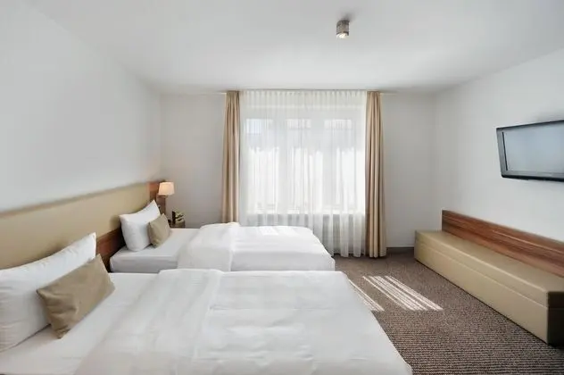 Tek Büyük veya İki Ayrı Yataklı Oda, 1 Çift Kişilik veya 2 Tek Kişilik Yatak