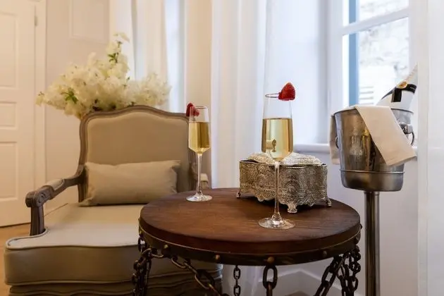 Tek Büyük Yataklı Oda (Comfort Double Room)