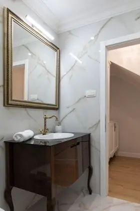 Tek Büyük Yataklı Oda (Comfort Double Room)