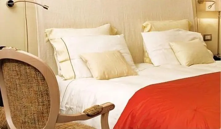 Classic Tek Büyük Yataklı Oda