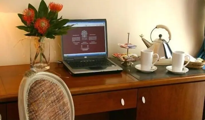 Classic Tek Büyük Yataklı Oda