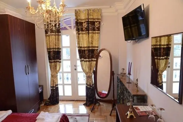 Tek Büyük Yataklı Oda