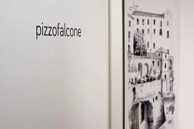 Deluxe Tek Büyük Yataklı Oda, 1 Büyük (Queen) Boy Yatak, Sigara İçilmez, Avlu Manzaralı