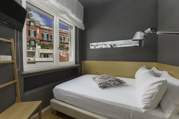 Deluxe Tek Büyük Yataklı Oda, 1 Büyük (Queen) Boy Yatak, Sigara İçilmez, Avlu Manzaralı