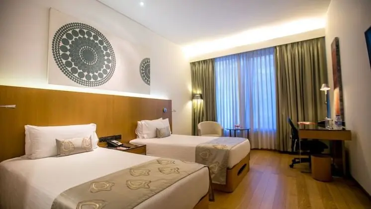 Executive Oda, 2 Tek Kişilik Yatak, Havuz Manzaralı