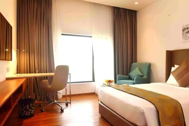 Deluxe Twin Room with One way Airport Transfer including 15% off on F&B & Spa